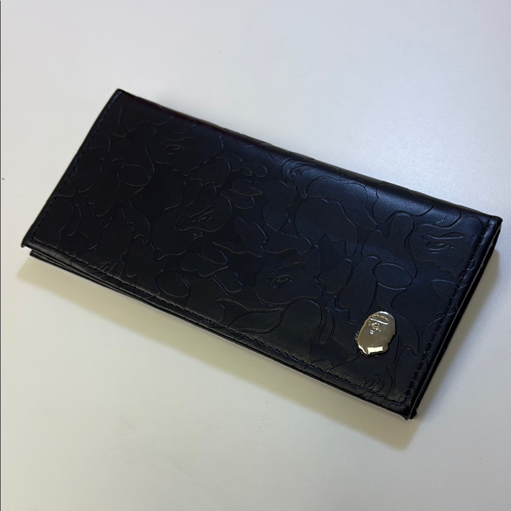A Bathing Ape BAPE Women’s Wallet with Textured Leather Finish